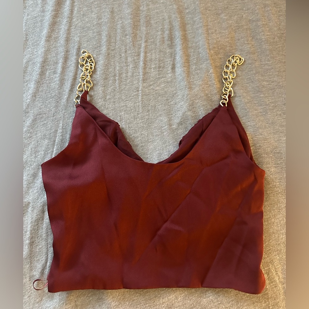 *🛒 FREE WITH PURCHASE* Zara Burgundy Chain Strap Top - Picture 4 of 17